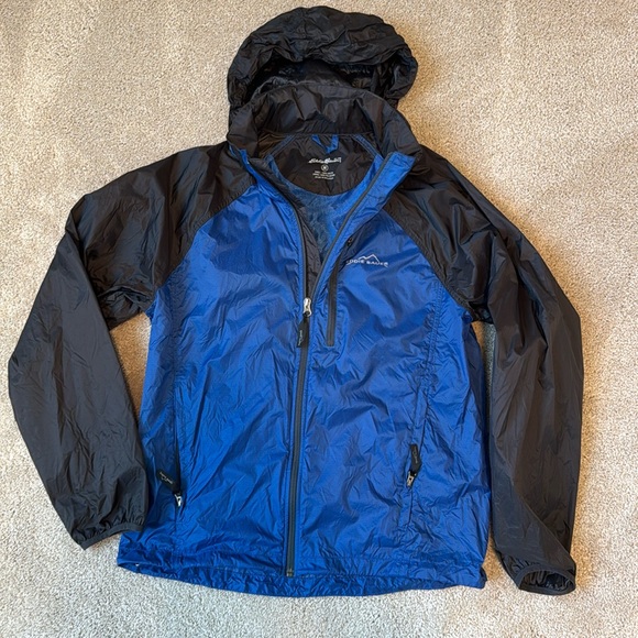 Eddie Bauer packable windbreaker jacket, medium, blue - Picture 1 of 3